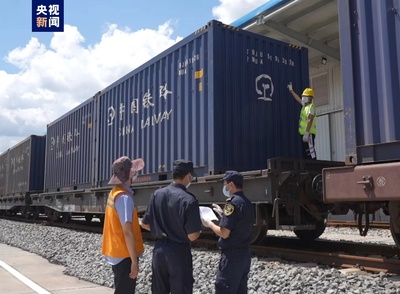 中老鐵路春節期間貨物進出口貨運量突破10萬噸